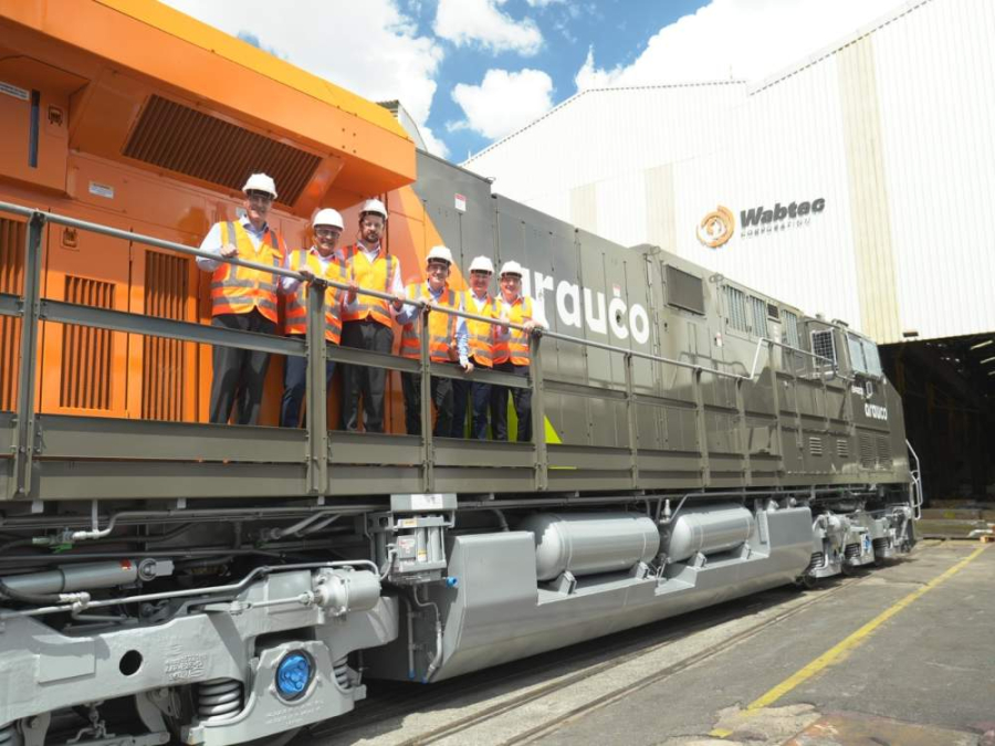 Arauco recebe locomotivas e avança ferrovia do Projeto Sucuriú