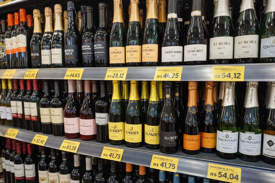 Governo atualiza preços de vinhos e espumantes e medida pode impactar consumidor em MS