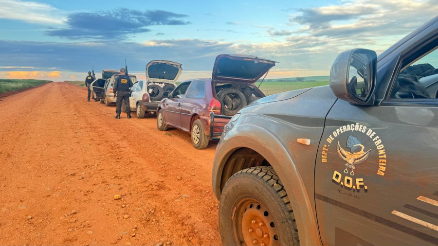 Comboio com drogas, armas e contrabando é interceptado e quatro pessoas são presas 