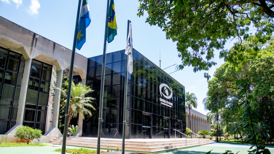 TCE suspende emendas e intima 31 prefeitos por falhas na transparência em MS