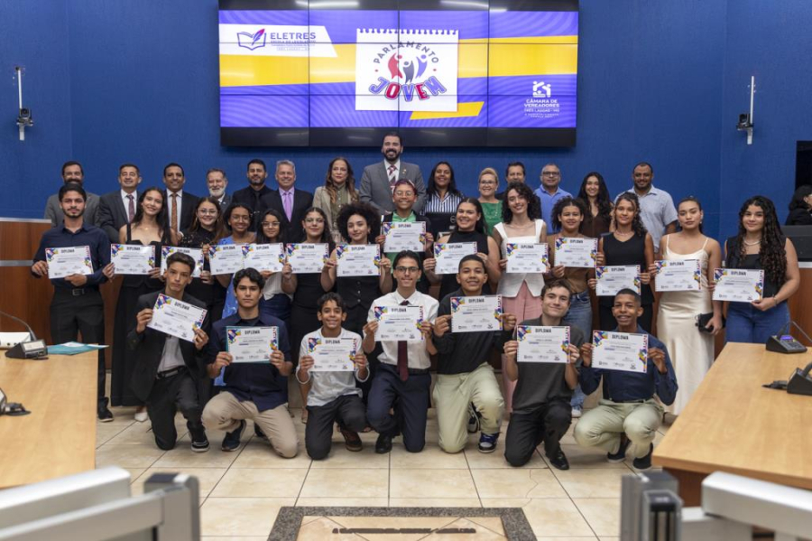 Parlamento Jovem empossa nova legislatura em Três Lagoas