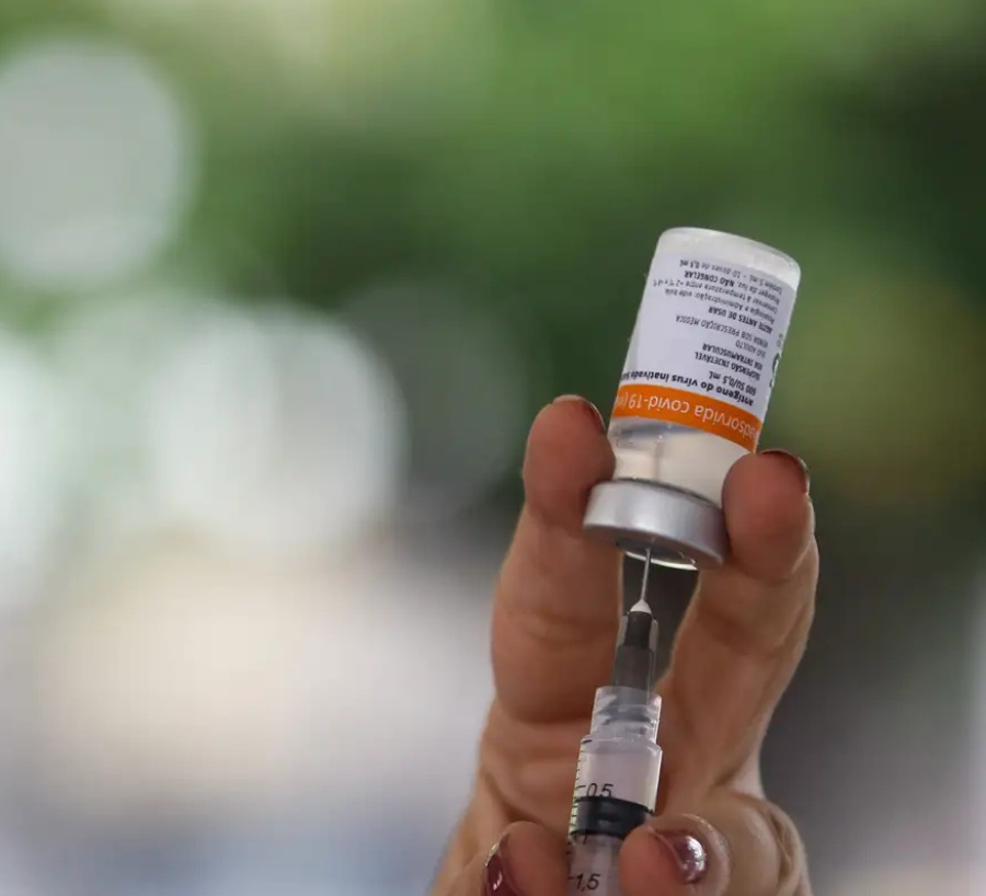 Vacinas contra covid-19 serão atualizadas contra novas variantes