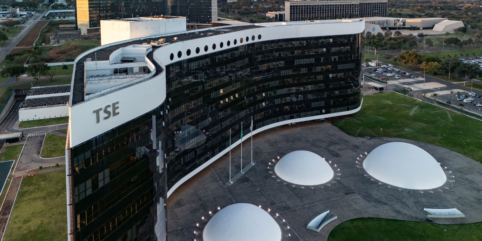 TSE suspende novas filiações após registros indevidos no sistema