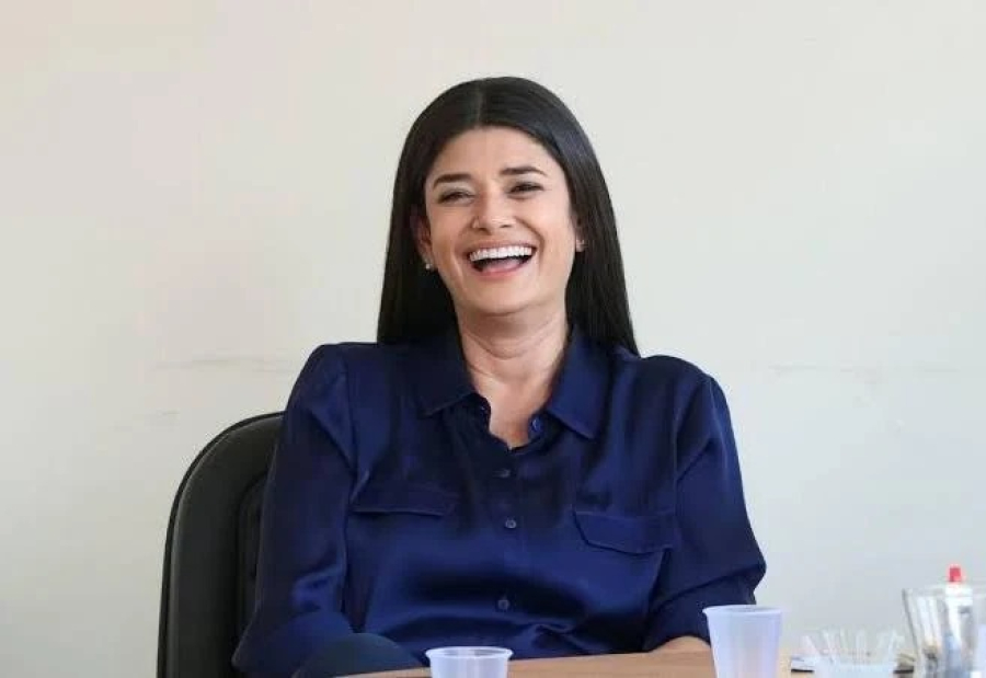 Rose lidera pesquisa para federal em MS